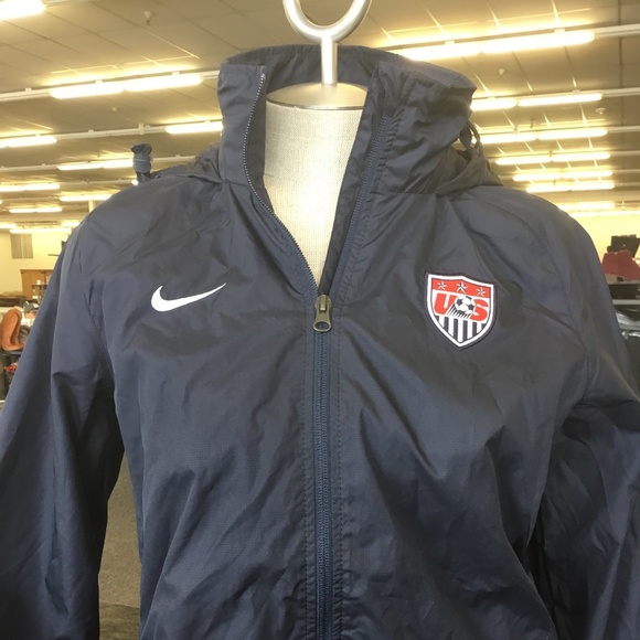 nike usa windbreaker
